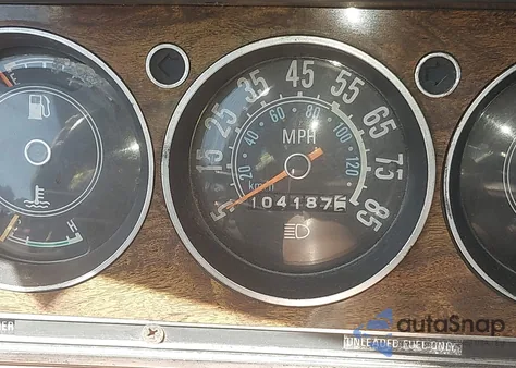 1983 Jeep Wagoneer from USA, damaged, VIN 1JCNJ15N5DT008983